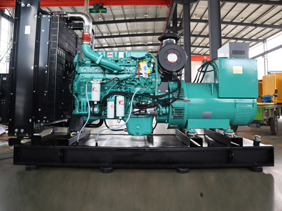 220KW东风康明斯hth体育(中国)股份有限公司官网